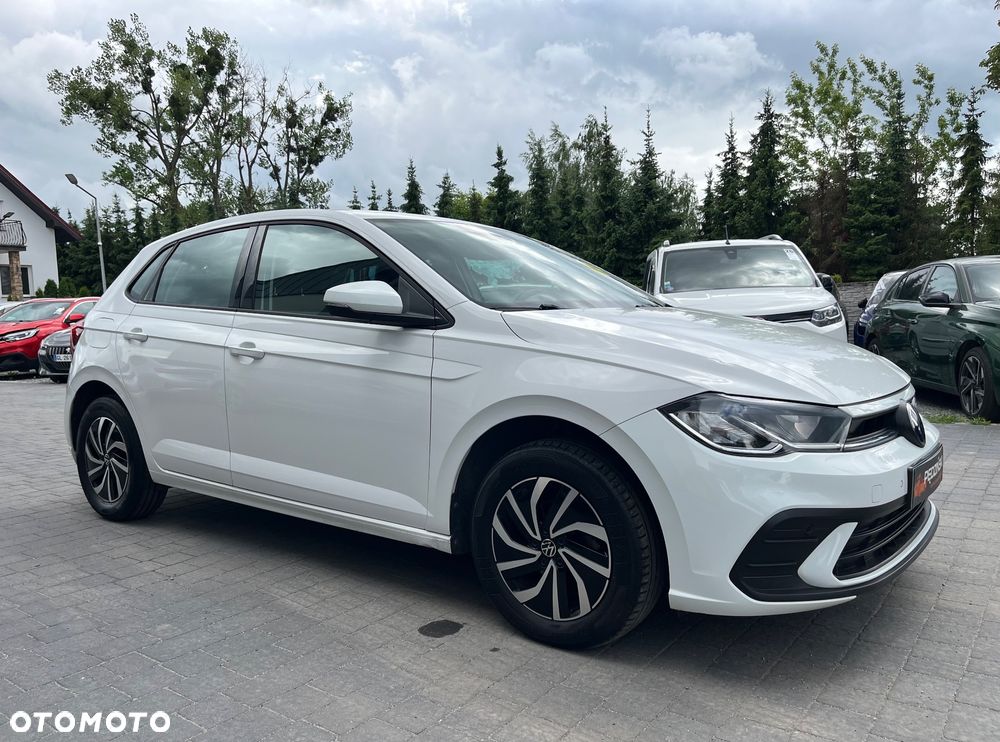 Volkswagen Polo - 1