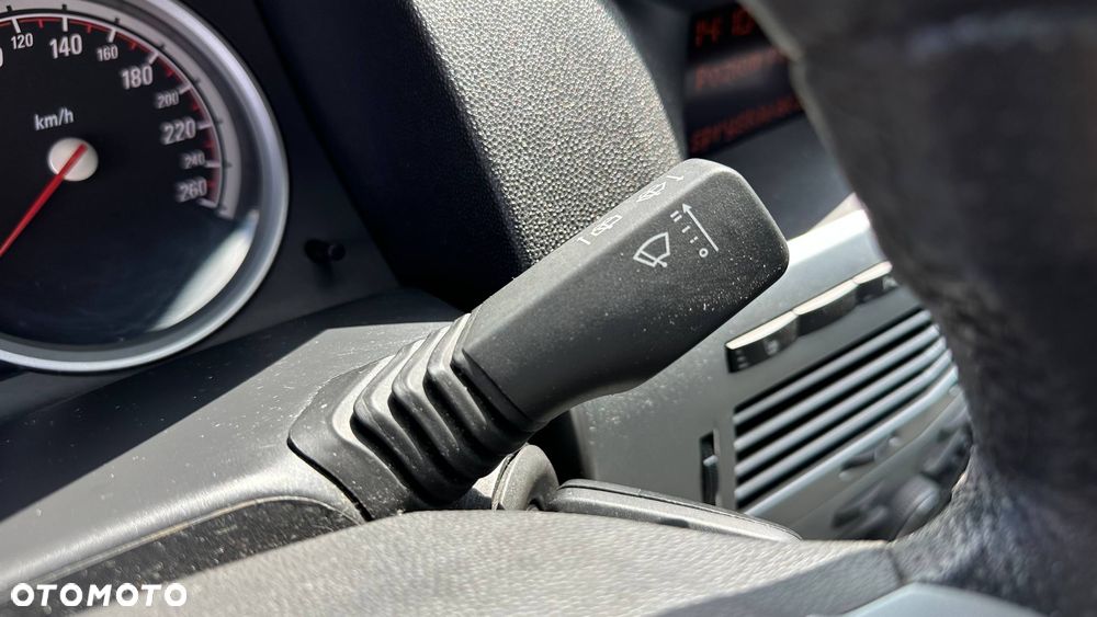 Opel Astra 2.0 Turbo Sport - 23