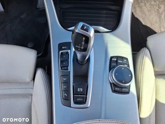 BMW X4 xDrive20d xLine - 16