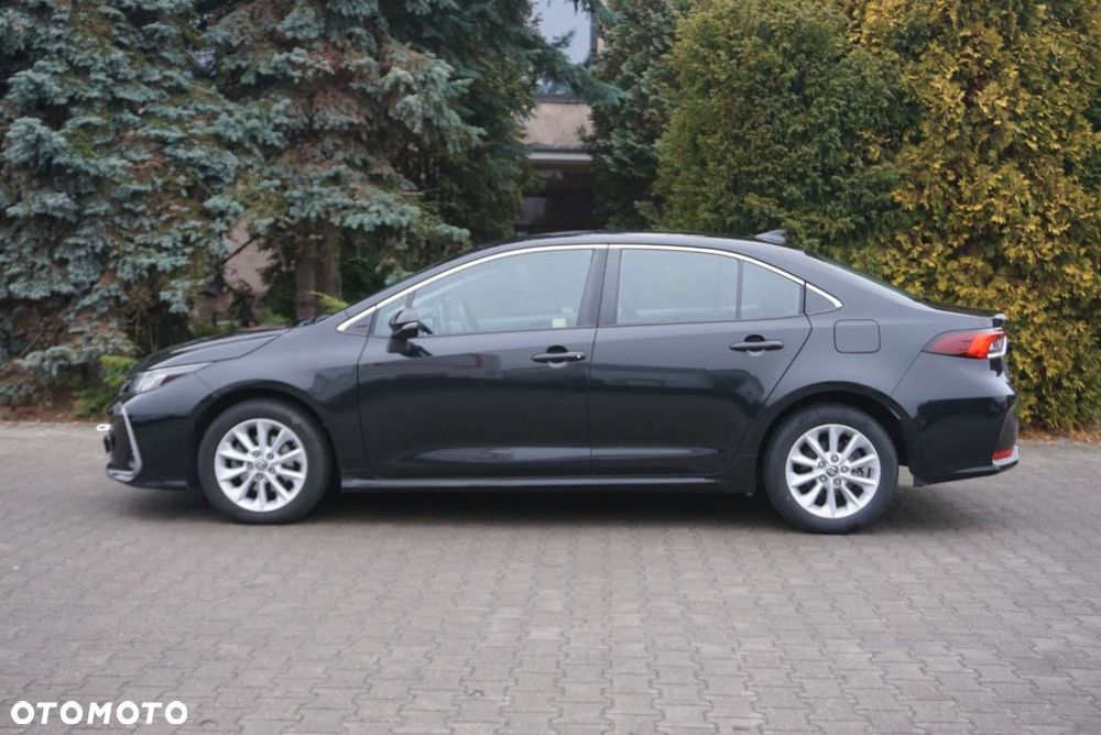 Toyota Corolla - 3