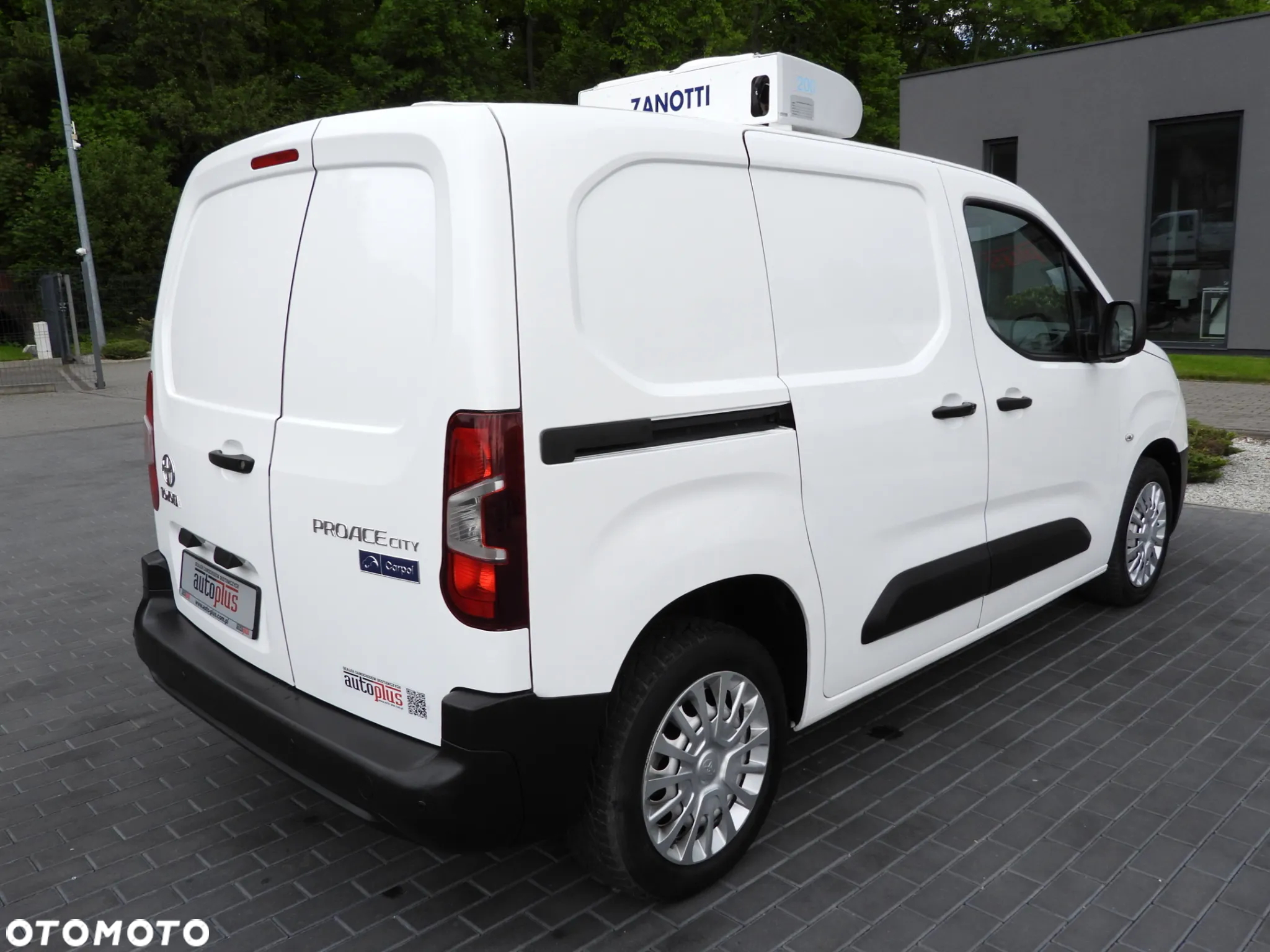 Toyota PROACE CITY  FURGON CHŁODNIA -15*C ZASILANIE 230V TEMPOMAT KLIMATYZACJA 100KM [ 975800 ] - 16