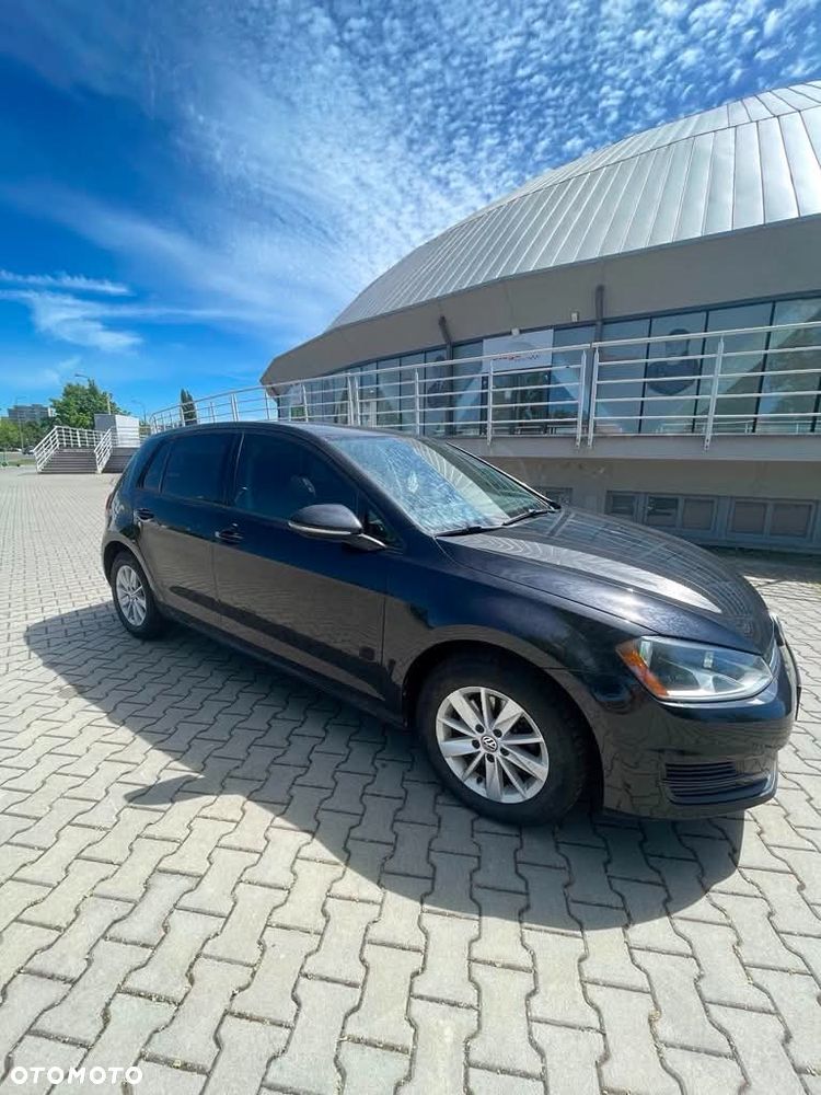 Volkswagen Golf - 11