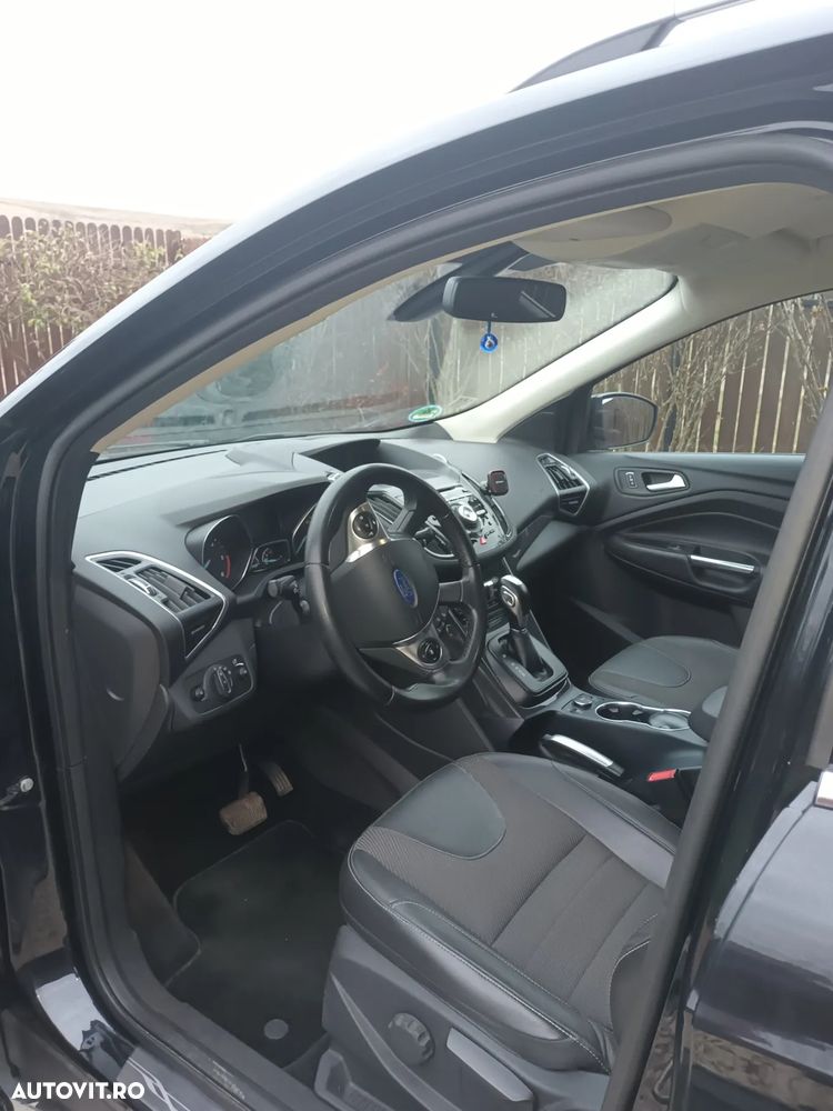 Ford Kuga 2.0 TDCi 4x4 Aut. Titanium - 8