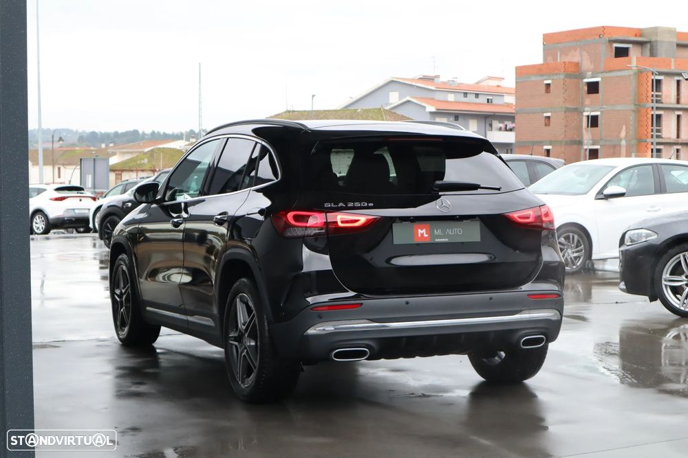 Mercedes-Benz GLA 250 e 8G-DCT AMG Line - 4
