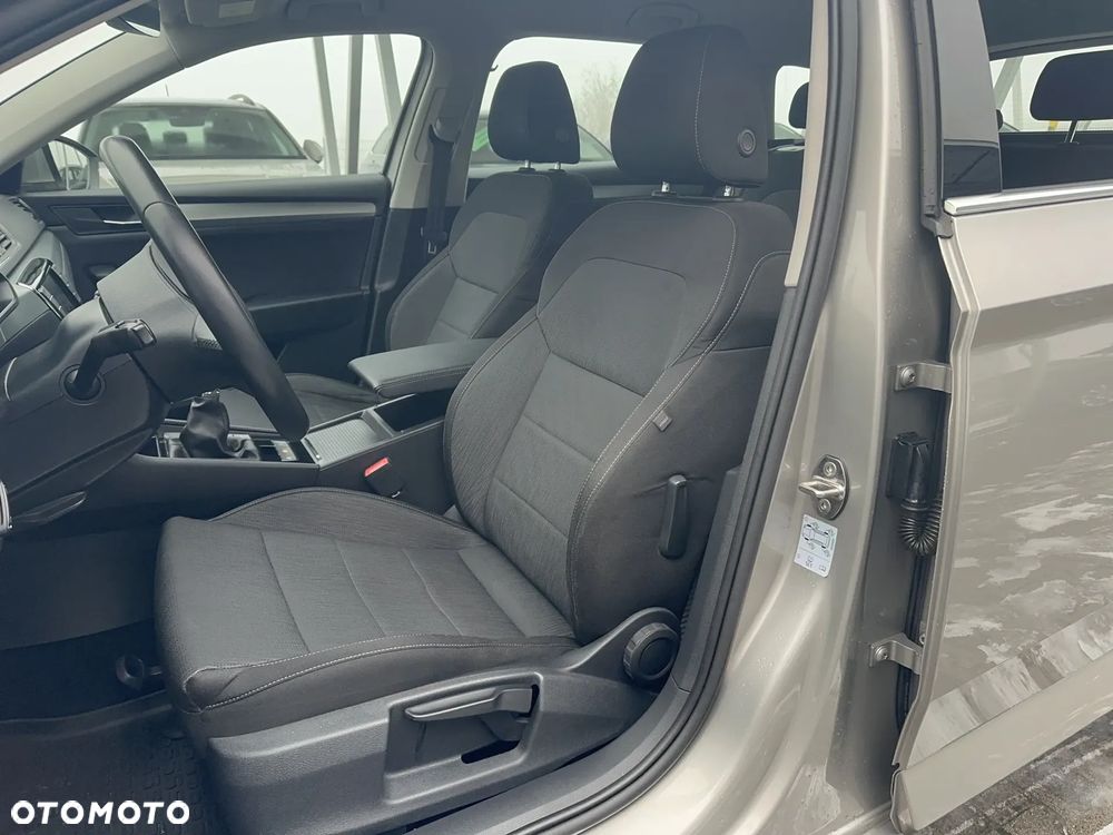 Skoda Superb 1.8 TSI Ambition - 20