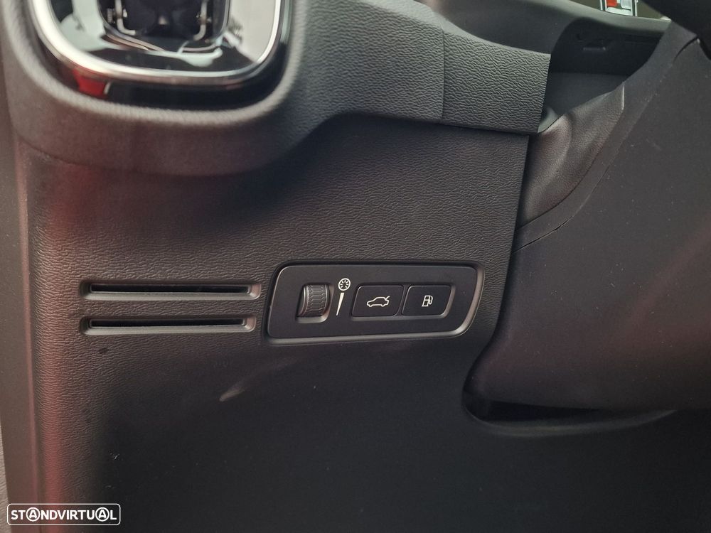 Volvo XC 40 1.5 T4 PHEV R-Design - 23