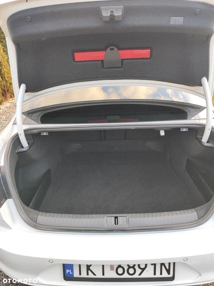 Volkswagen Passat 2.0 TDI BMT Comfortline DSG7 - 24