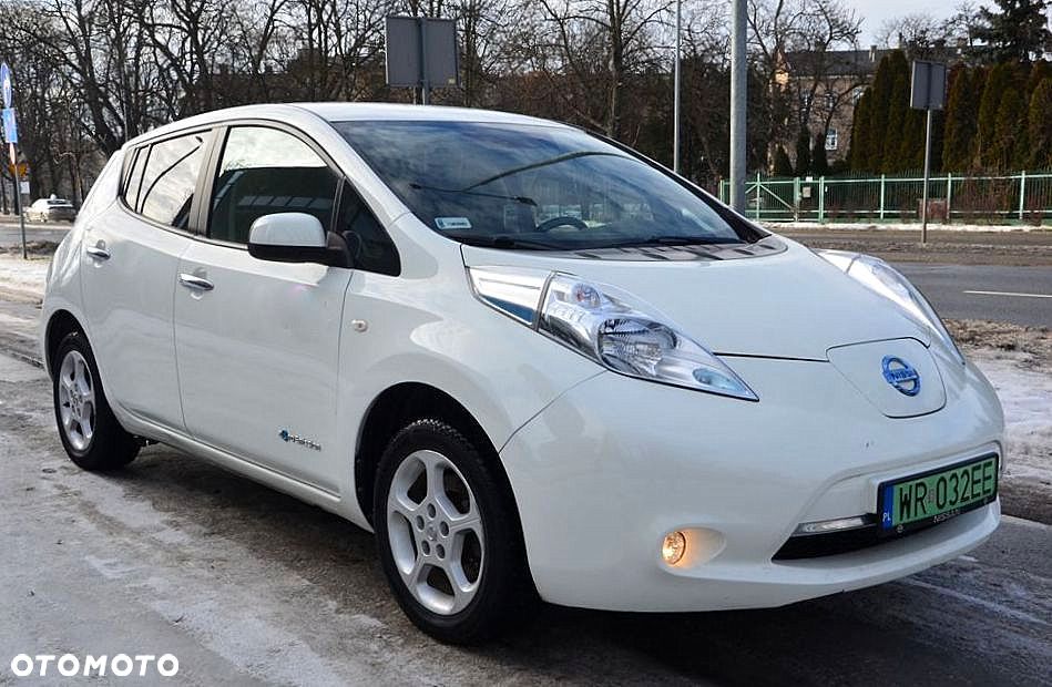 Nissan Leaf 24 kWh (mit Batterie) Visia - 2
