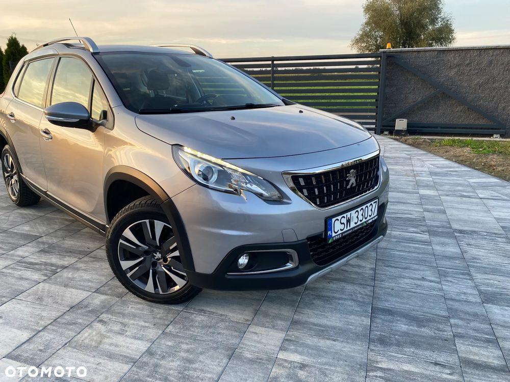 Peugeot 2008 1.2 Pure Tech Allure S&S EAT6 - 1