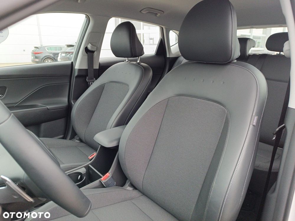 Hyundai Kona - 13