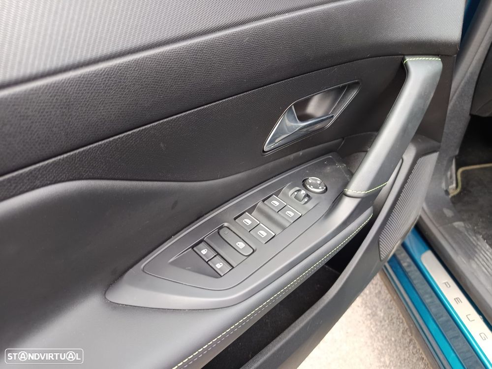Peugeot 408 180 e-EAT8 GT - 48