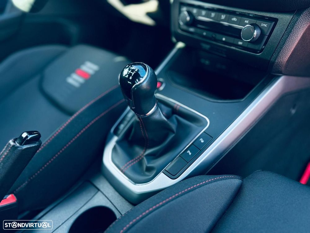 SEAT Arona 1.0 TSI OPF FR BEATS - 34