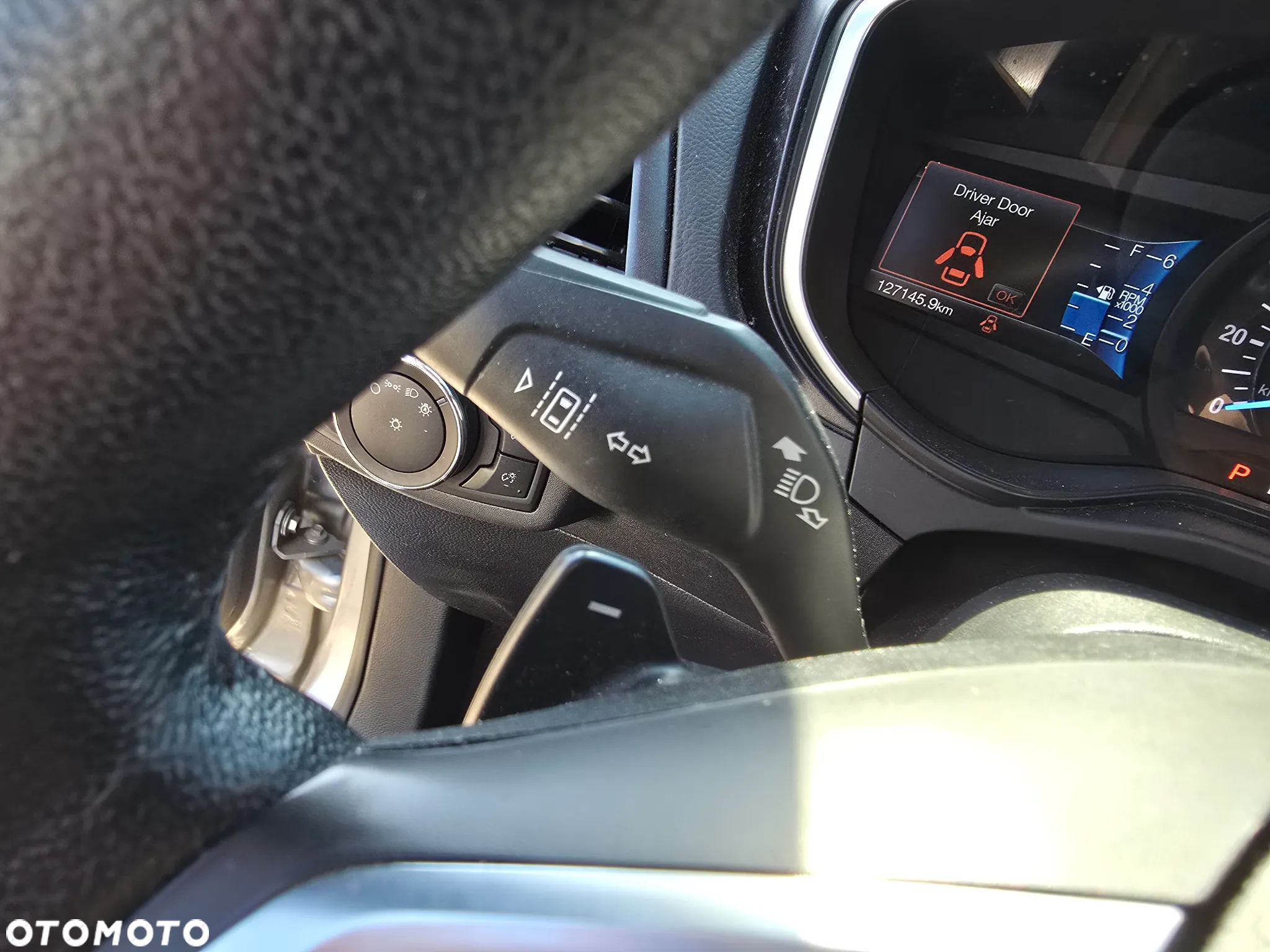Ford Fusion 2.0 EcoBoost Titanium - 33