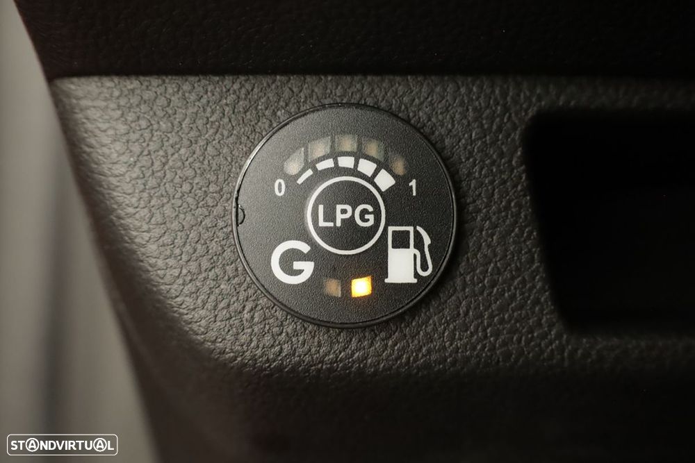 Renault Clio 1.0 TCe Techno Bi-Fuel - 21