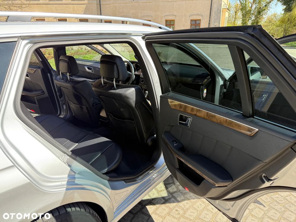 Mercedes-Benz Klasa E 220 CDI DPF BlueEFFICIENCY 7G-TRONIC - 13
