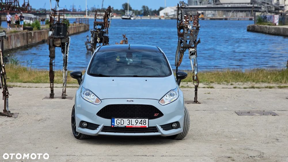 Ford Fiesta ST200 - 3