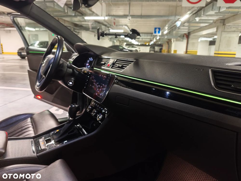 Skoda Superb 2.0 TSI 4x4 L&K DSG - 17