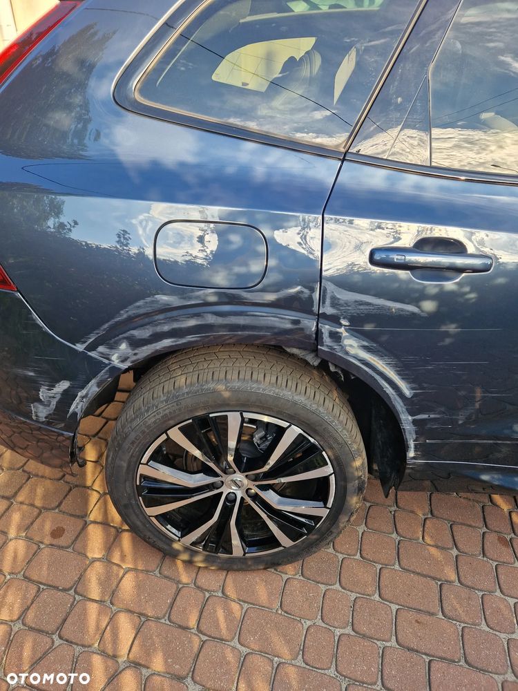 Volvo XC 60 B5 B AWD Plus Dark - 5