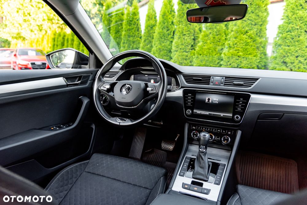 Skoda Superb 2.0 TDI DSG Style - 27