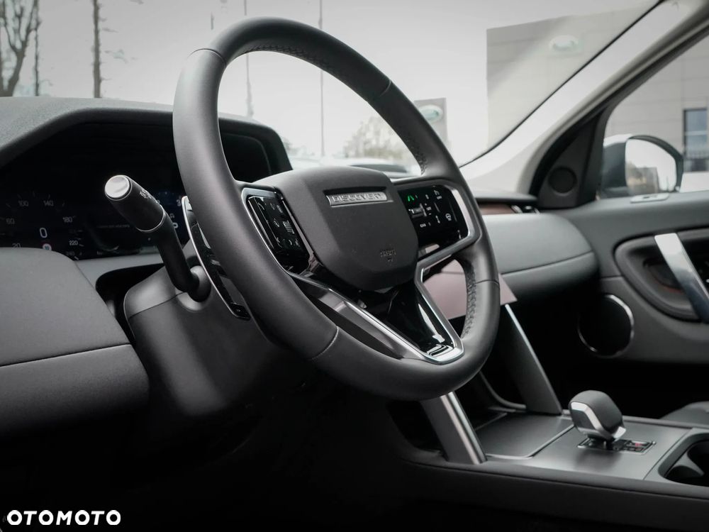 Land Rover Discovery Sport - 11