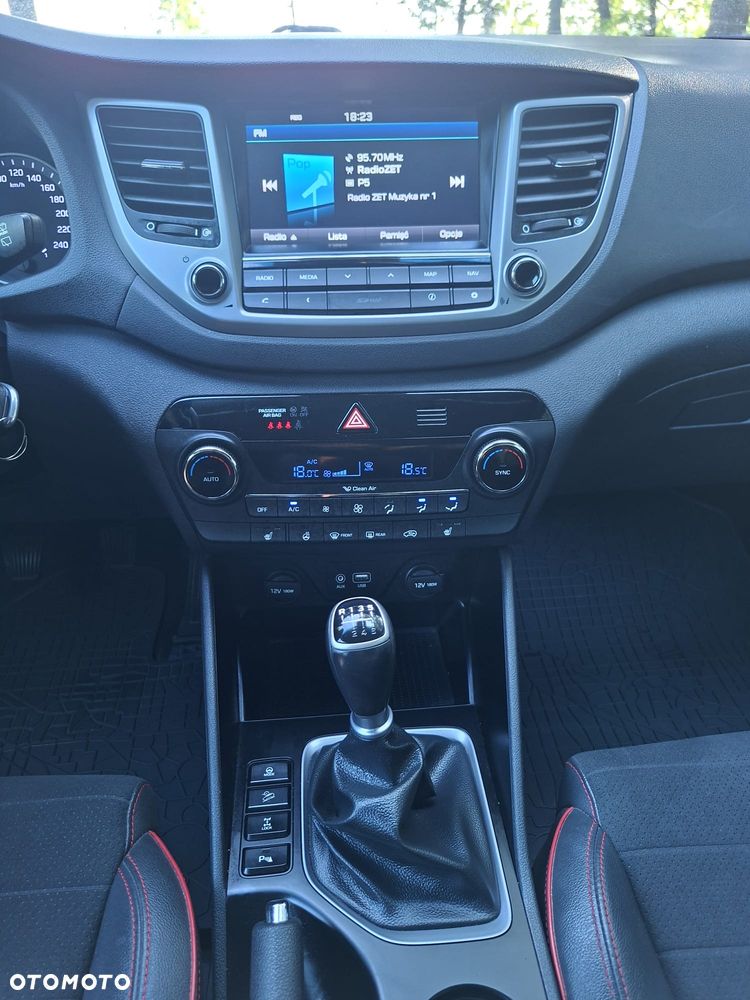 Hyundai Tucson 1.6 Turbo 4WD Intro Edition - 25