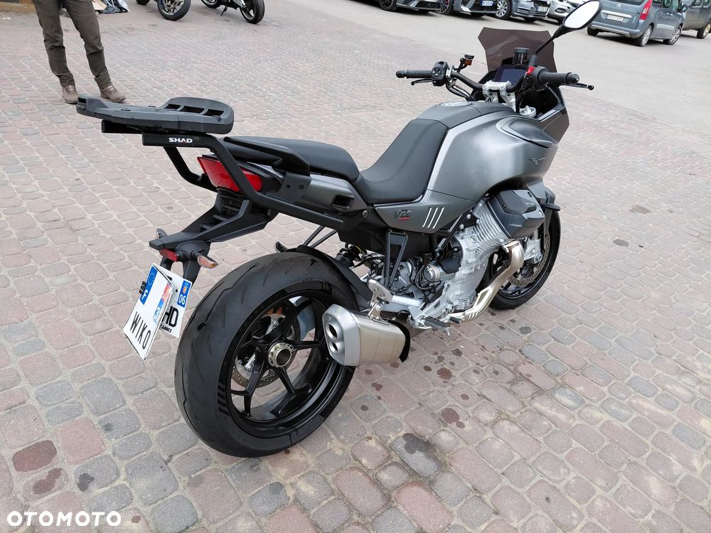Moto Guzzi V100 Mandello - 5
