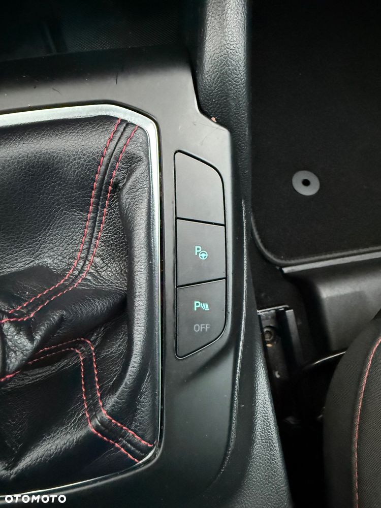 Ford Focus 1.0 EcoBoost mHEV Titanium Style - 31