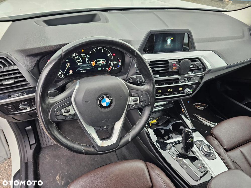 BMW X3 xDrive20d Advantage sport - 22