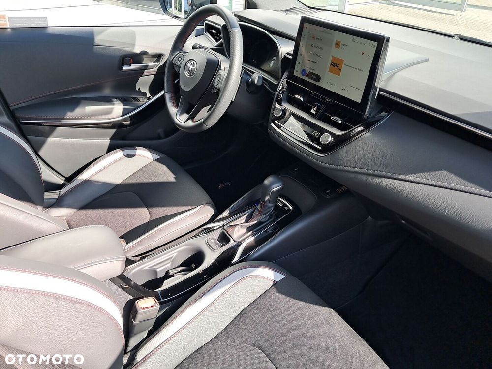 Toyota Corolla - 10