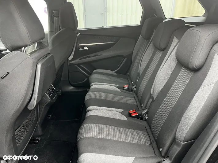 Peugeot 5008 - 19