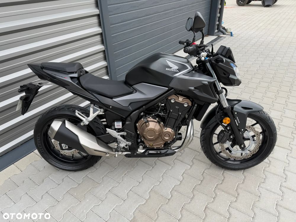 Honda CB - 4