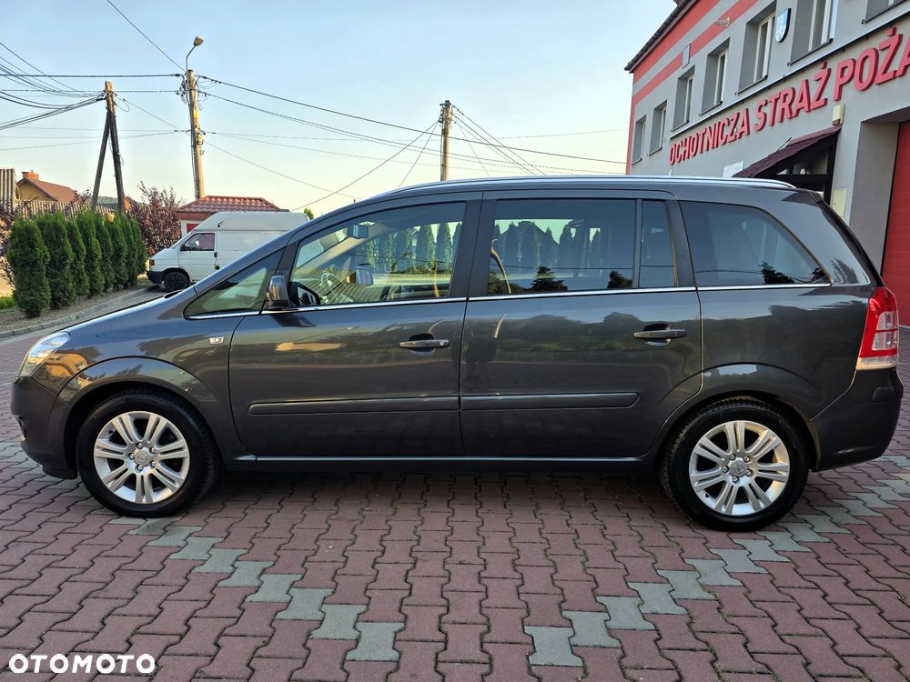 Opel Zafira 1.8 Innovation 110 Jahre - 9