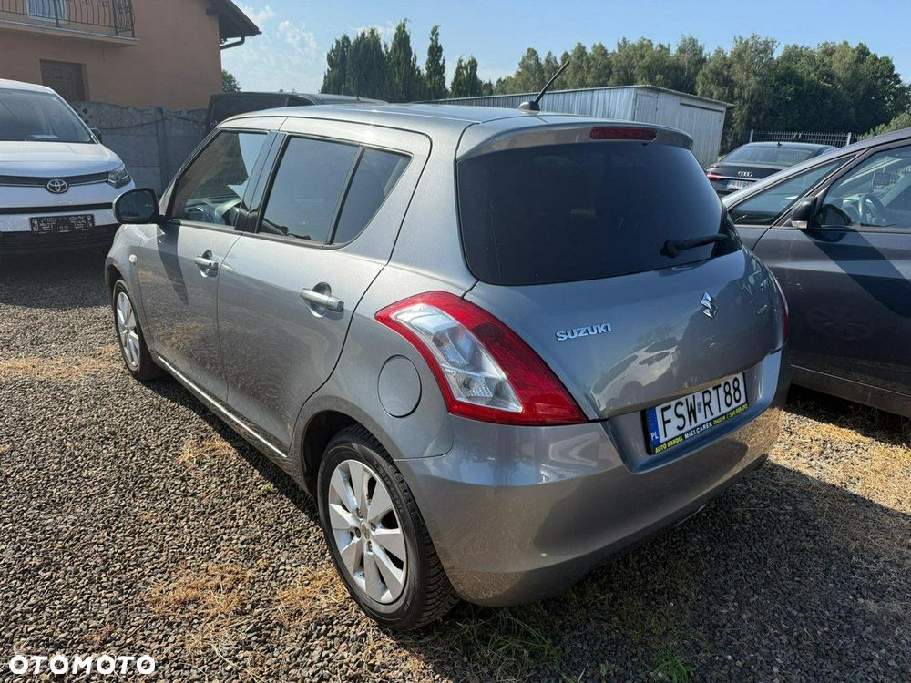 Suzuki Swift - 12