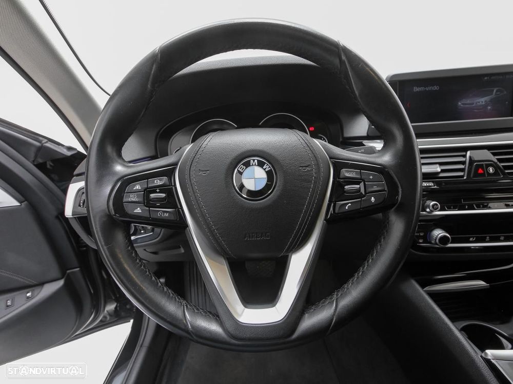 BMW 530 e iPerformance Line Sport - 16