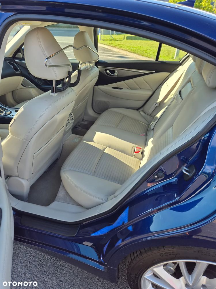 Infiniti Q50 Q50S Hybrid Sport Tech AWD - 8