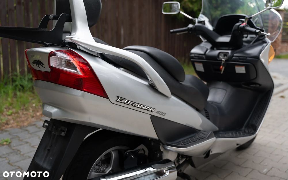 Suzuki Burgman - 11