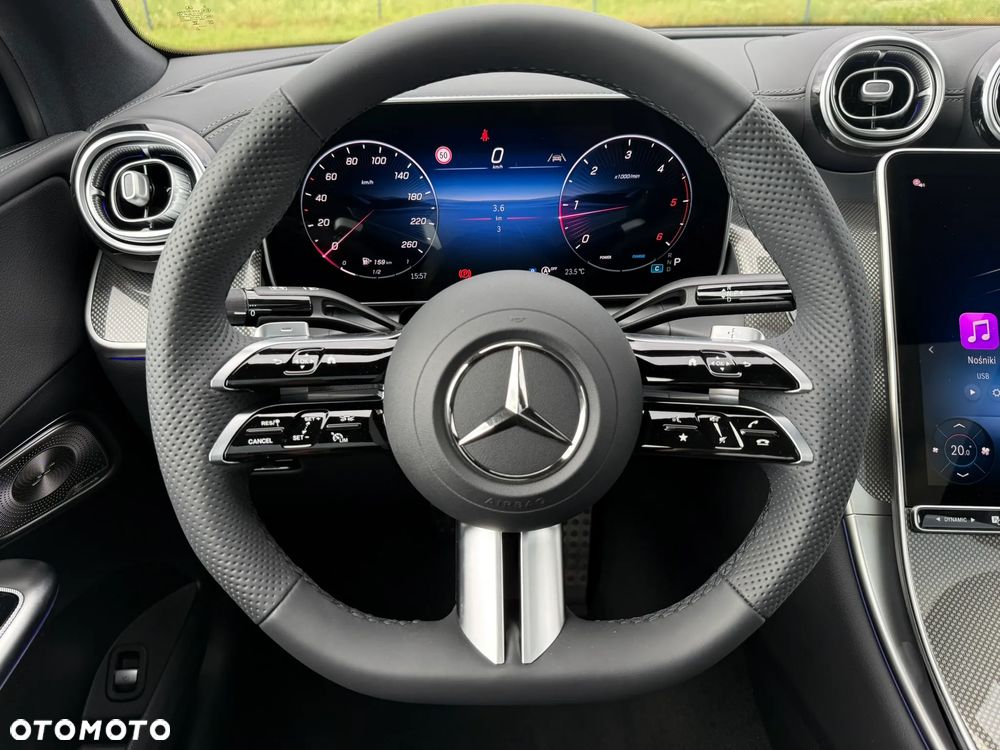 Mercedes-Benz GLC - 14