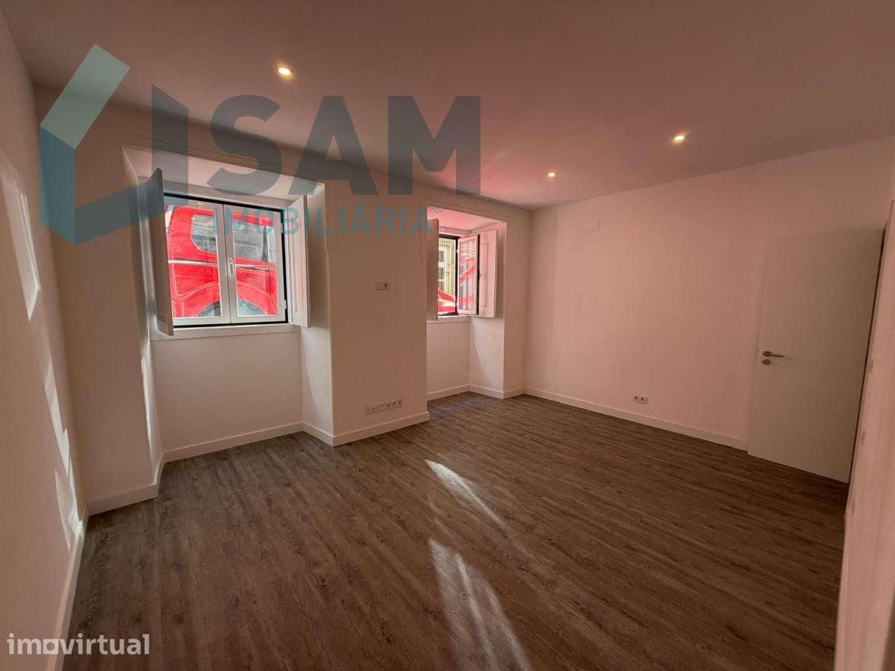 Apartamento T1+1 com pátio privativo no Bairro Alto, Lisboa - Grande imagem: 3/13