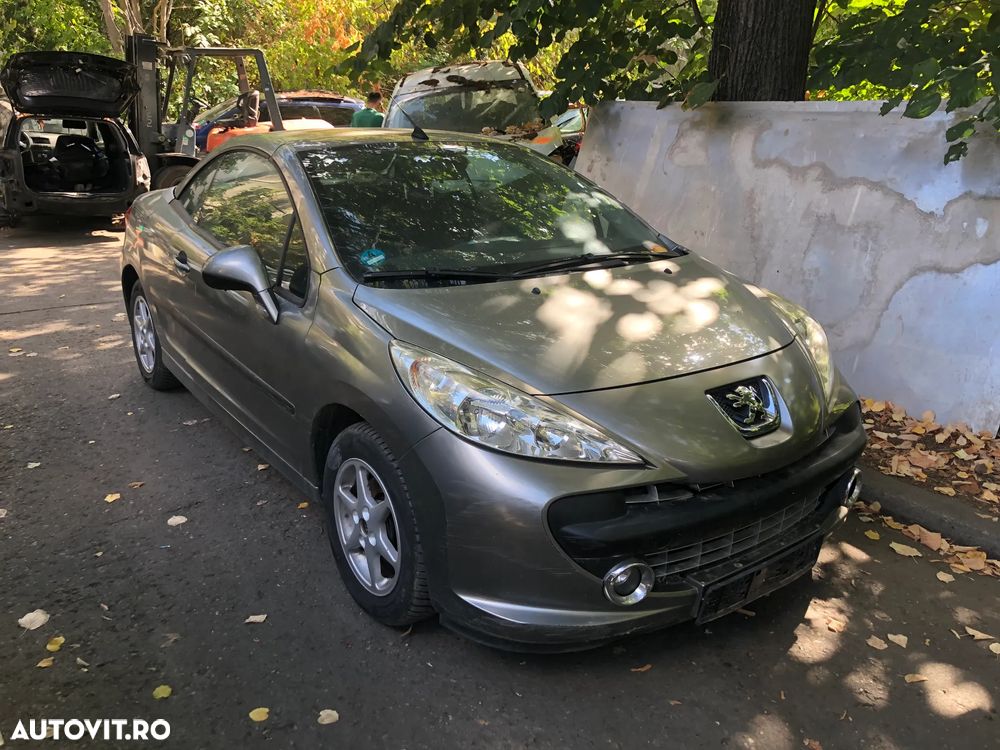 Dezmembrez Peugeot 207 CC GRI 2007
