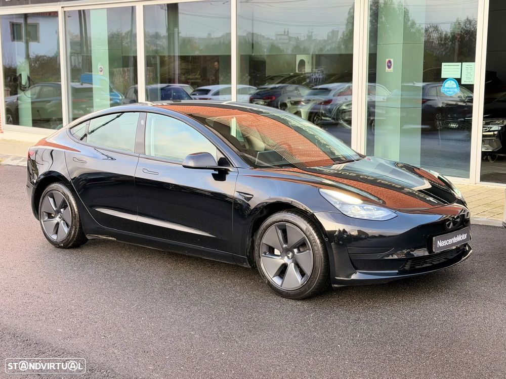 Tesla Model 3 Standard Range Plus RWD - 3