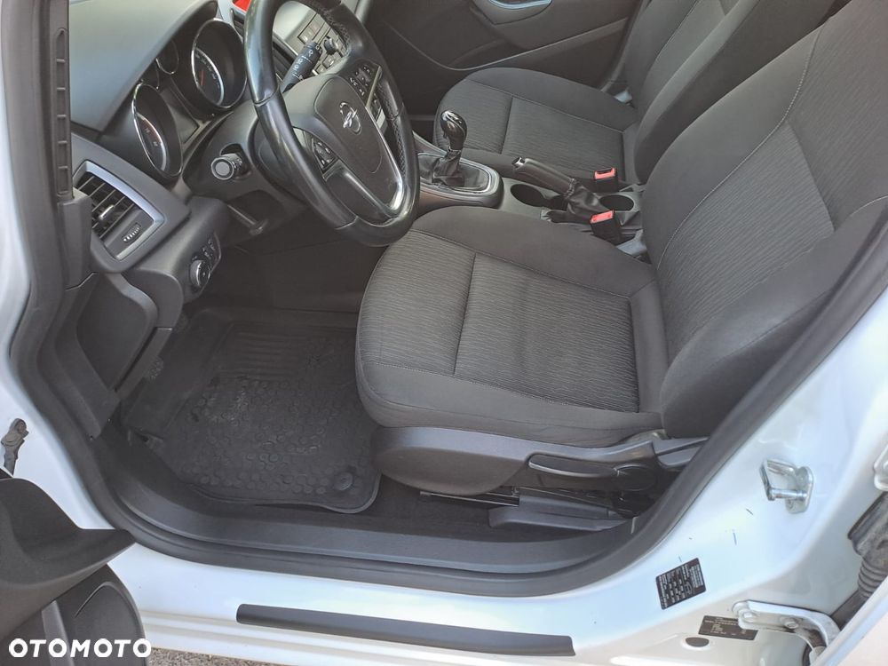 Opel Astra 1.6 Enjoy - 10