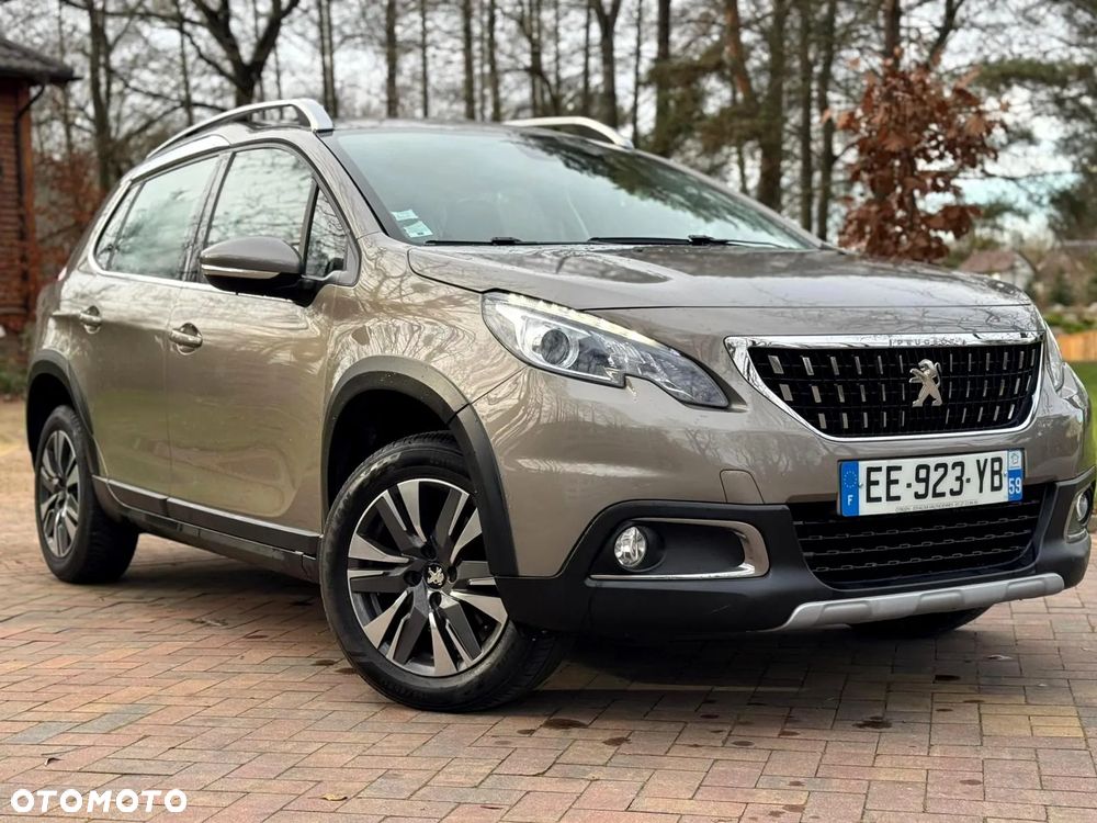 Peugeot 2008 1.2 Pure Tech Style S&S - 13