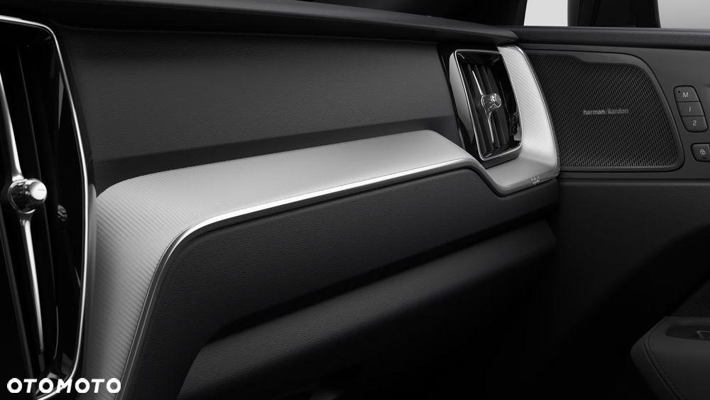 Volvo XC 60 B5 B AWD Plus Black Edition - 5
