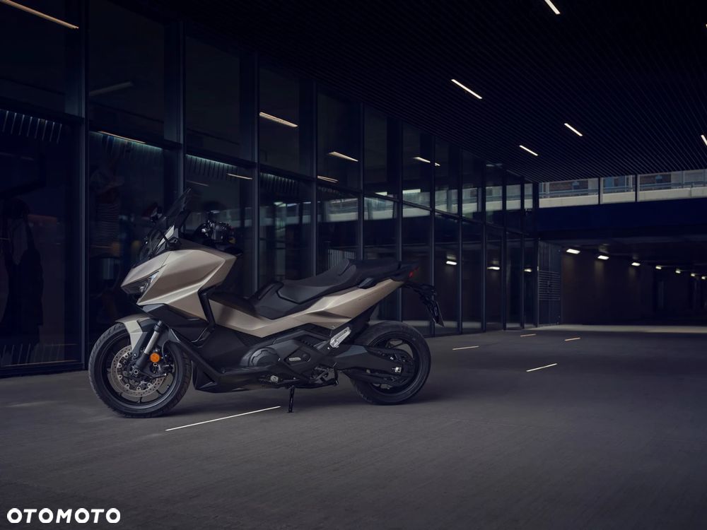 Honda NSS - 13