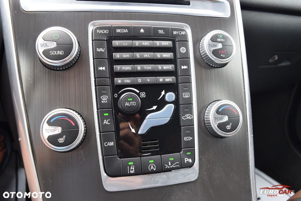 Volvo XC 60 D4 Geartronic Summum - 22