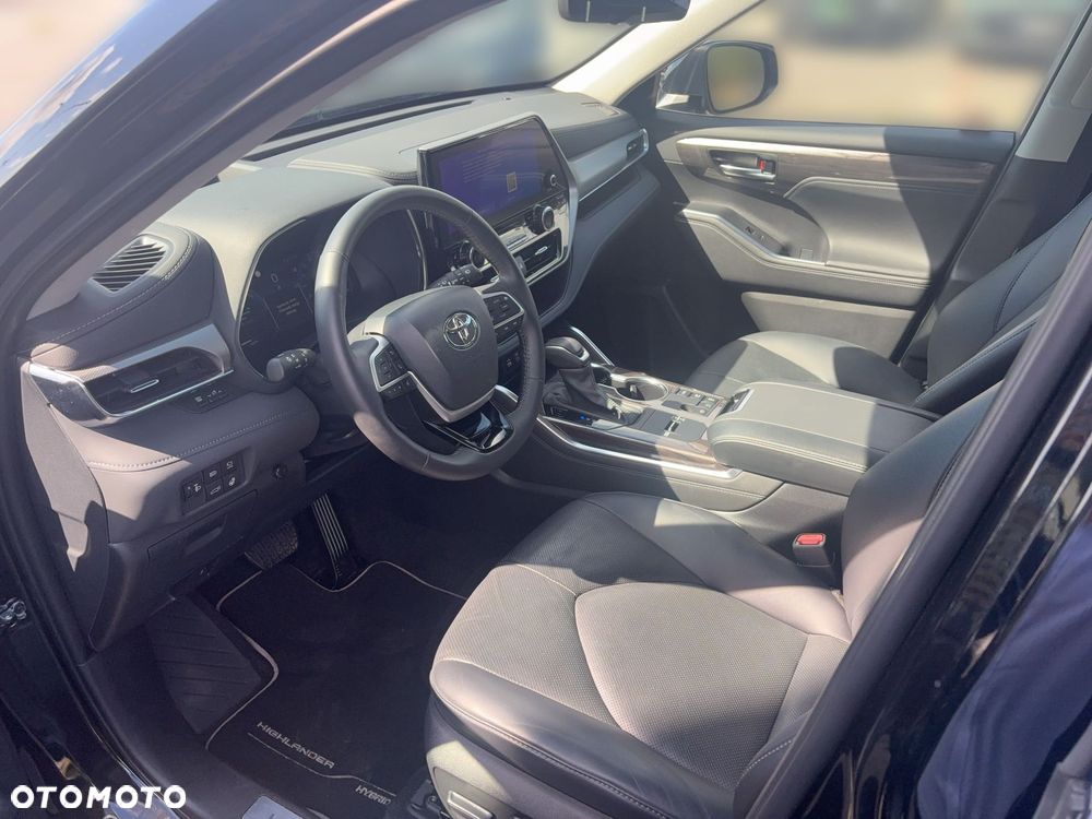 Toyota Highlander - 9