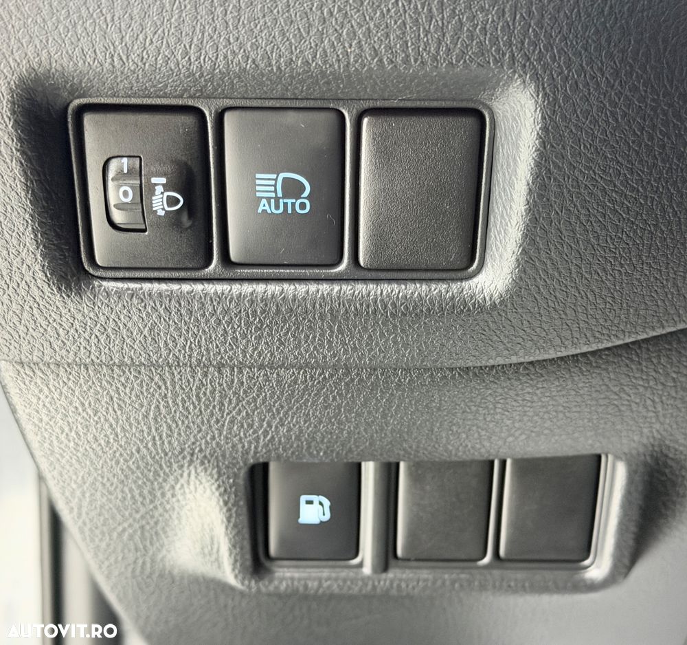 Toyota C-HR 1.8 HSD 122 CP 4x2 CVT C-enter - 12