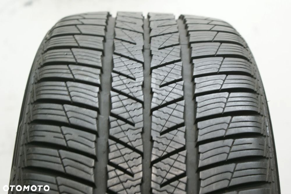 225/40R18 BARUM POLARIS 5 , 7,6mm 2022r A9952 - 1