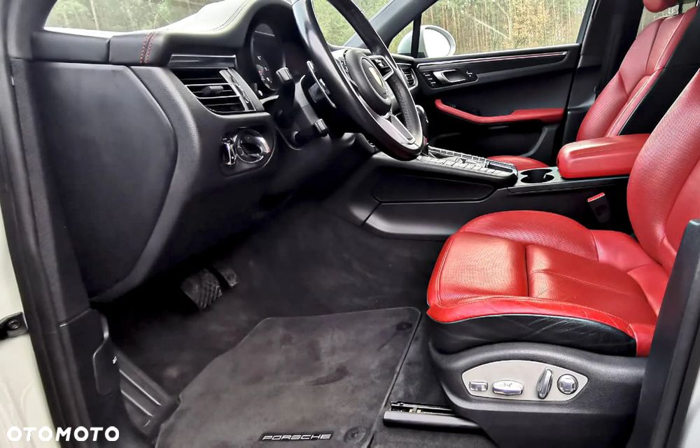 Porsche Macan GTS - 27