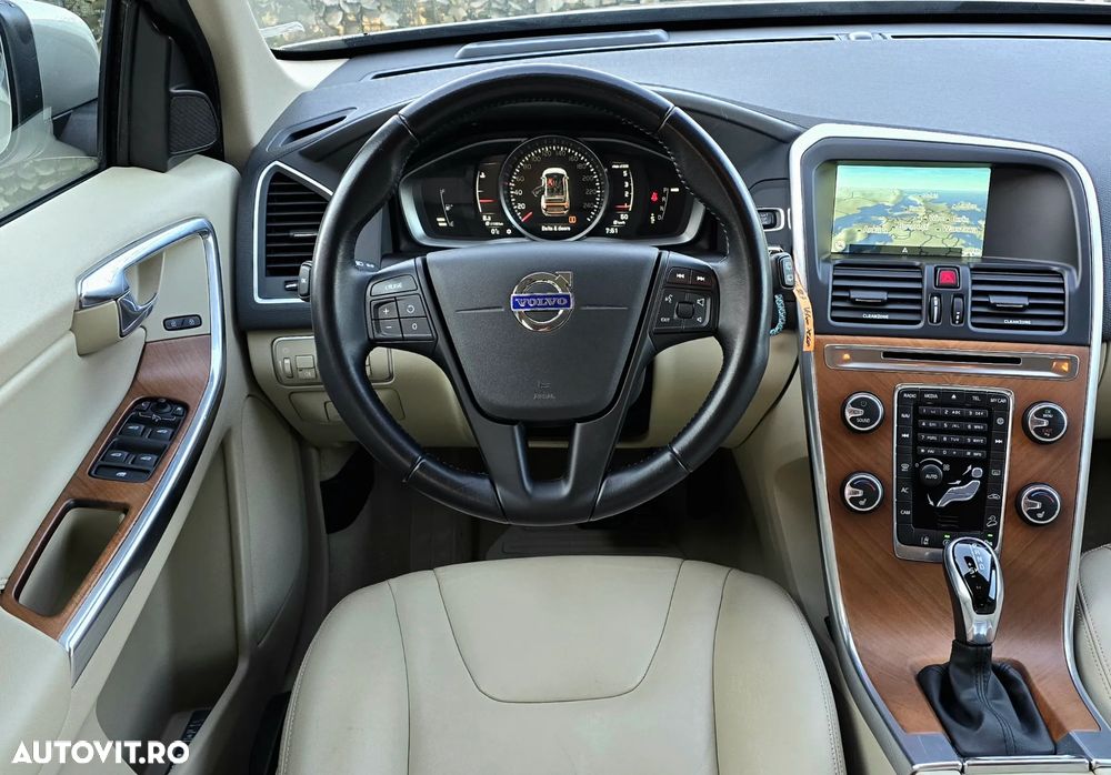 Volvo XC 60 D4 AWD Geartronic Kinetic - 31